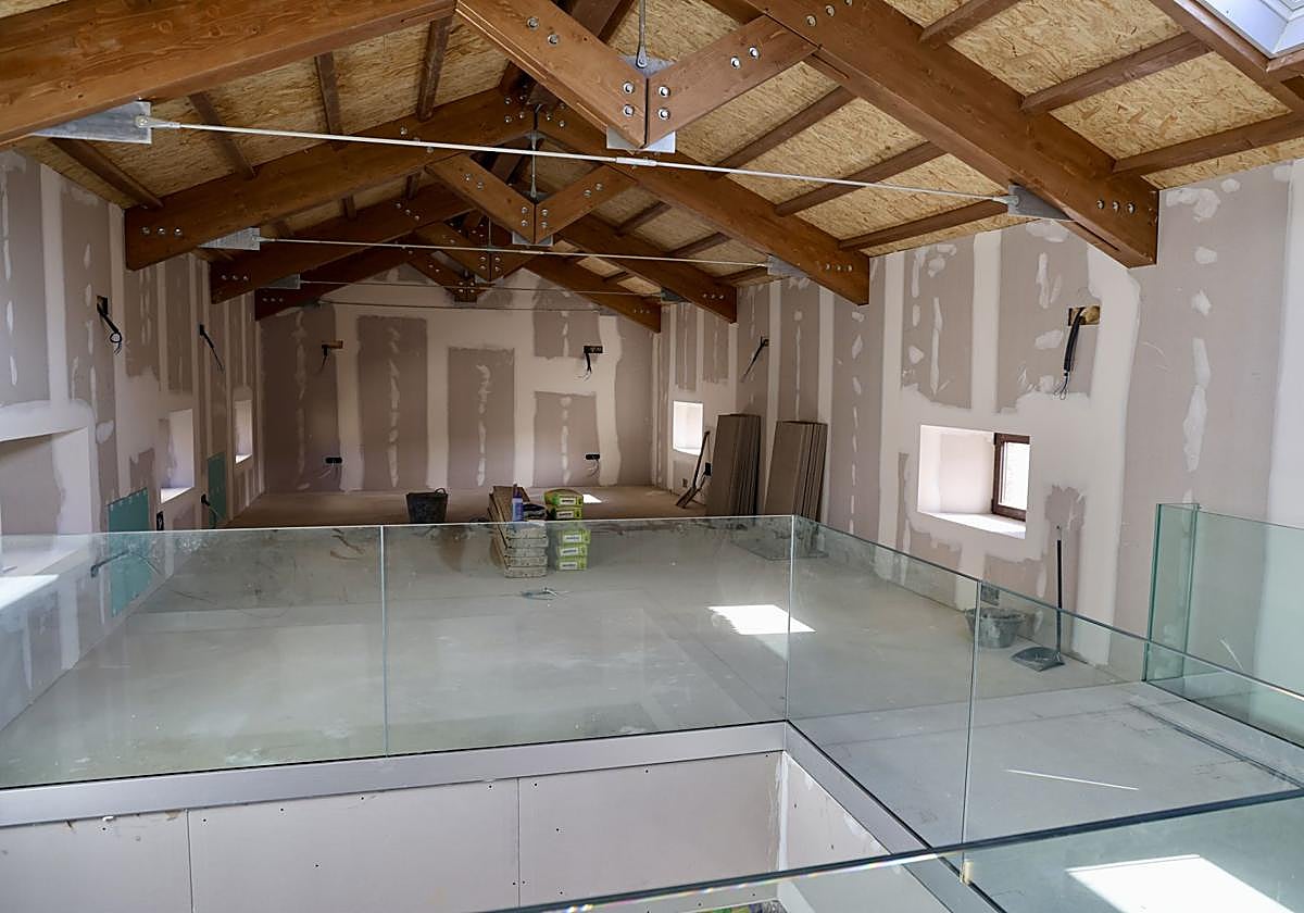 Interior del Molino Sidrón, en obras.
