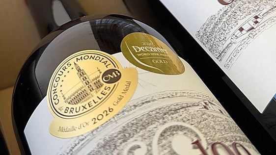 Una pequeña bodega familiar de León logra un doble oro en mundiales de vino