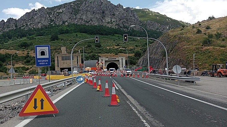 El túnel del Negrón estará en obras durante todo el verano y habrá cortes de carril