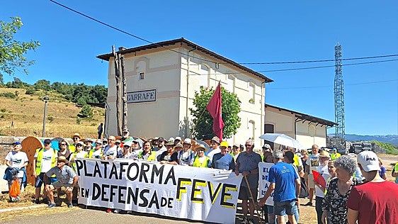 La última etapa de la marcha de Feve antes de llegar a León concluye con ánimo