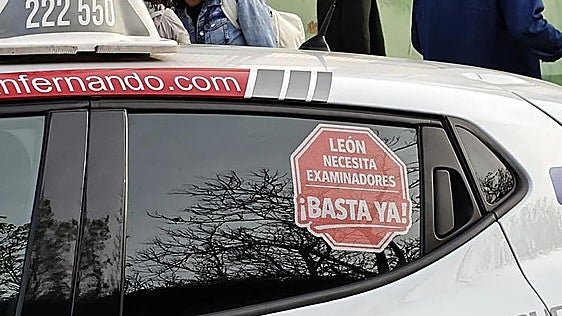 CSIF exige una solución a la falta de examinadores para obtener el carnet de conducir en León