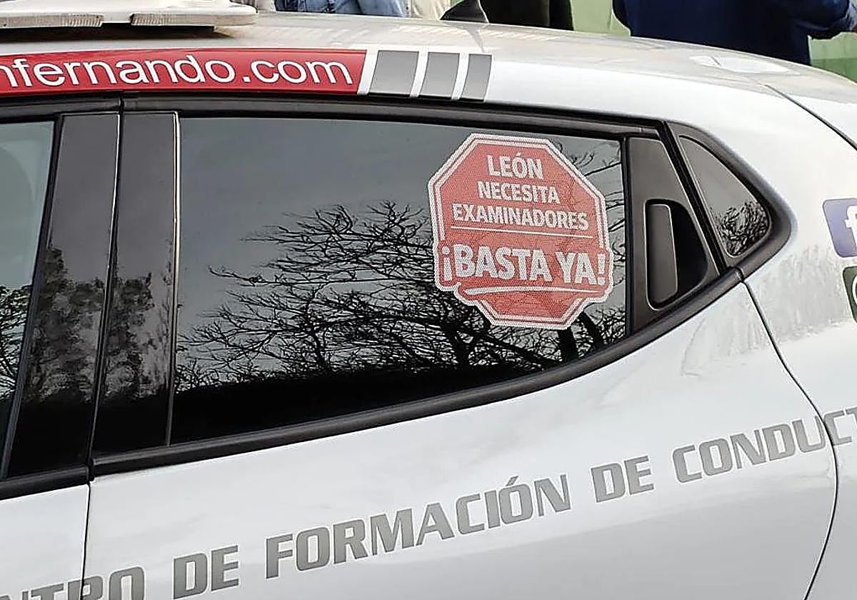 Los examinadores llevan meses de protestas.