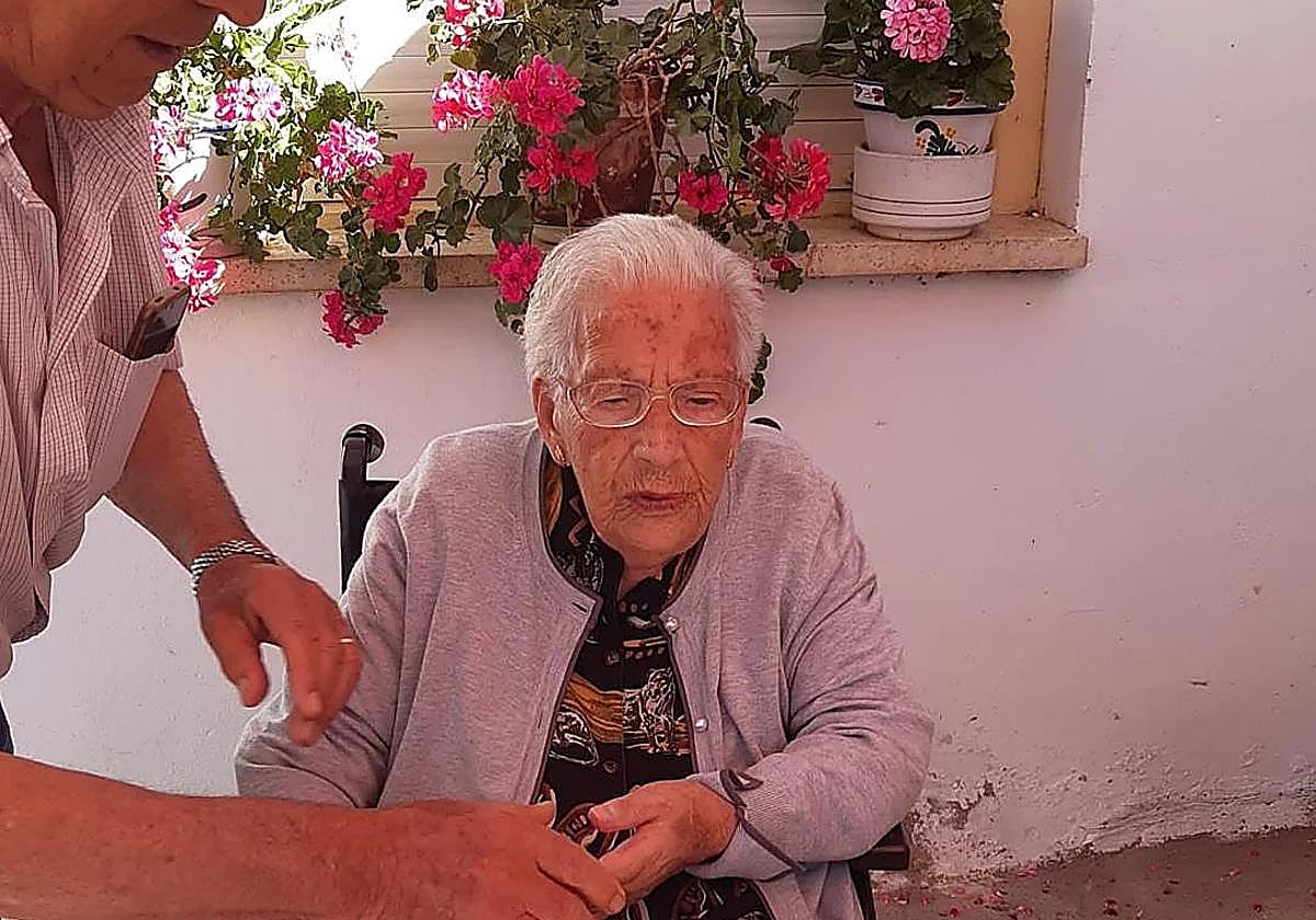 Teresa Fernández, la «supercentenaria» leonesa.