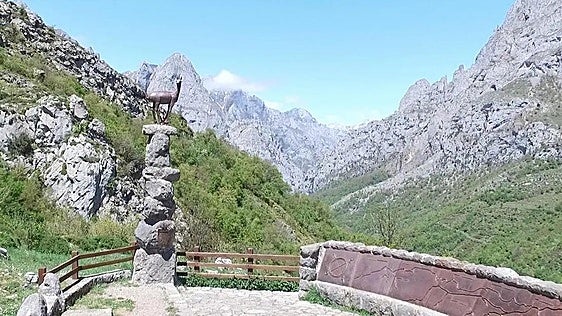 UPL pide a la Junta medidas ante la caída del turismo en la vertiente leonesa de Picos de Europa