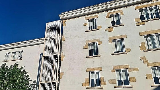 Alertan de que 24 puestos de trabajo del hospital Monte San Isidro estarían en peligro