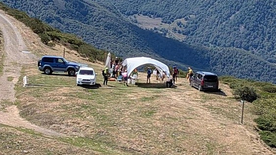 Rescatan en helicóptero a un hombre herido mientras competía en una carrera en Picos de Europa