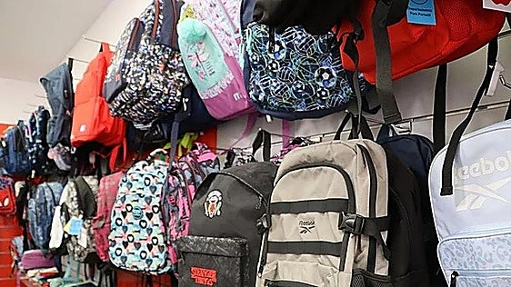 Ayudas de hasta 150 euros para libros y material escolar de alumnos en La Bañeza