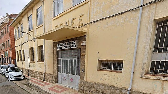 Denuncian el traslado de una enfermera a Valladolid que deja sin profesional el centro médico de Renfe de León