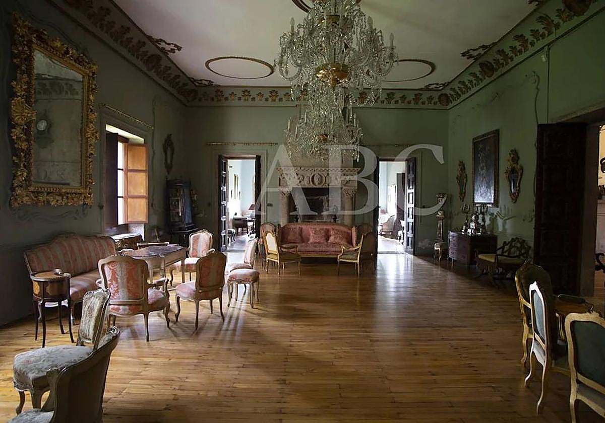 Salón principal de la planta baja.
