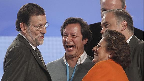 Mariano Rajoy, junto a Rita Barberá.
