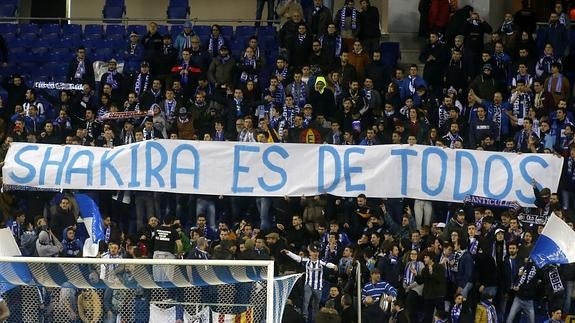 Una pancarta ofensiva en el Espanyol-Barcelona. 