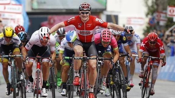 André Greipel celebra su victoria en la séptima etapa. 