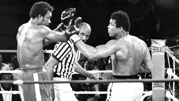 George Foreman y Muhammad Ali, durante la pelea en Kinsasha de 1974. 