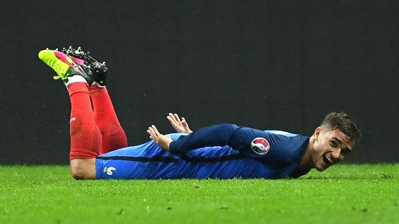 Antoine Griezmann celebra el gol ante Islandia. 