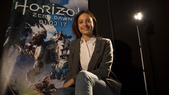 Michelle Jenner, en una sesión de doblaje para el videojuego Horizon: Zero Dawn.