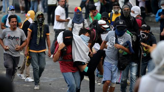 Manifestantes de la oposición venezolana en Caracas.