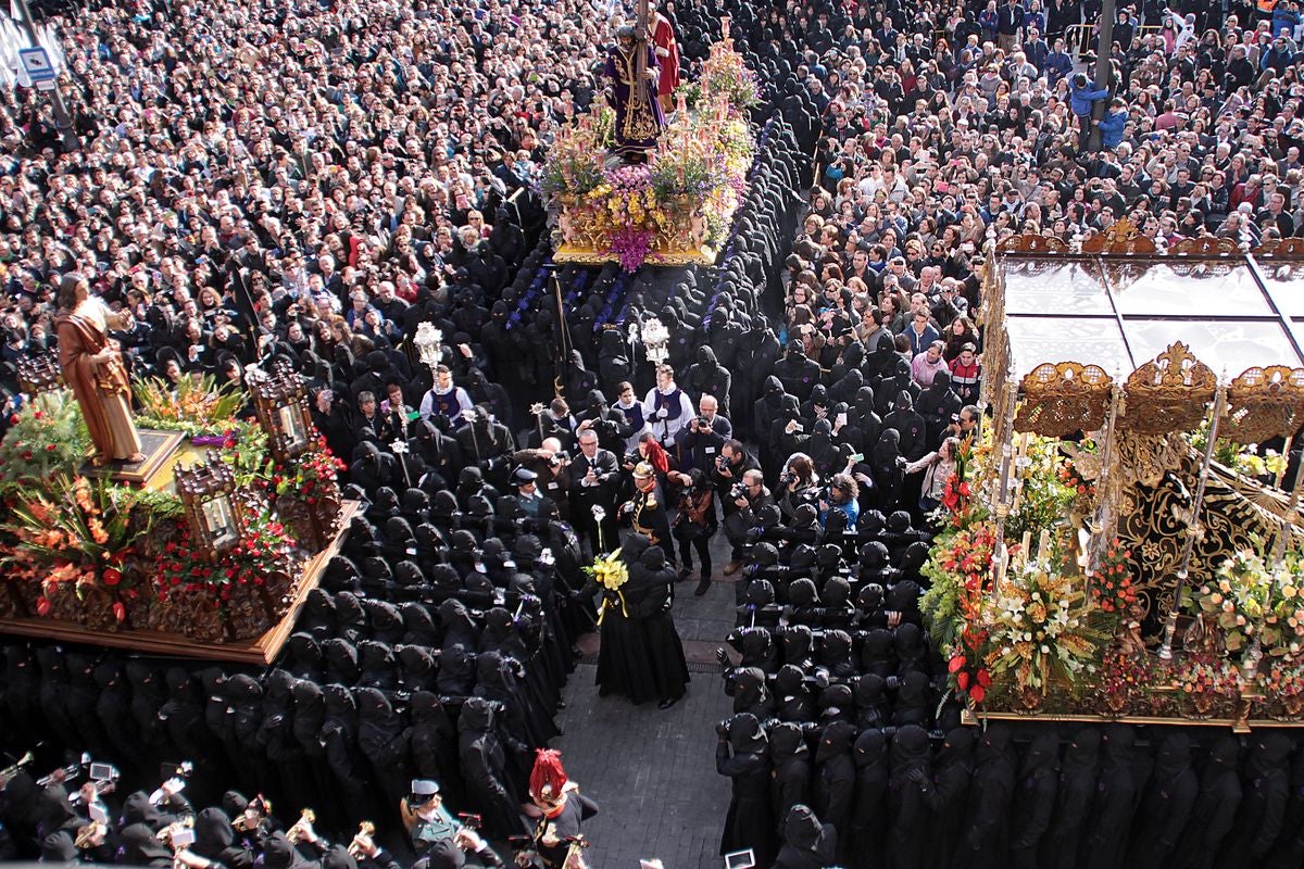 Imagen del tradicional Encuentro en la Plaza Mayor.