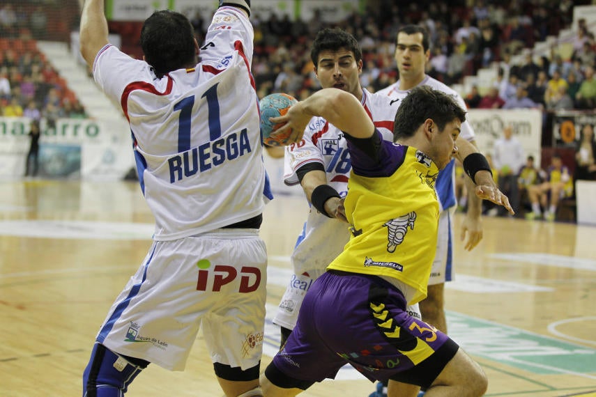 Desde 2014 no hay un derbi Ademar-Valladolid, año de desaparición del club pucelano