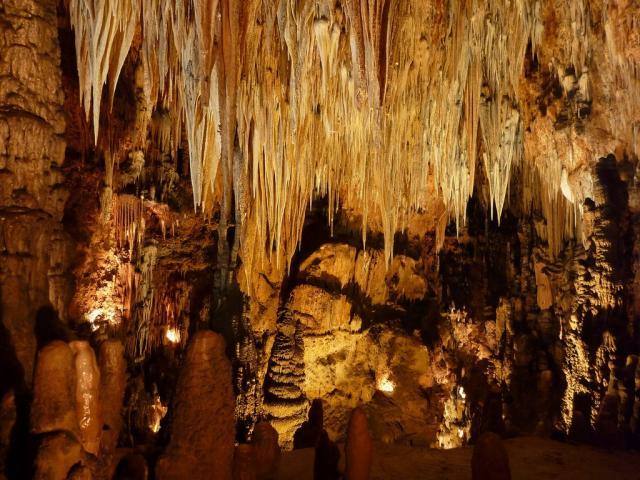 Cueva de Valporquero.