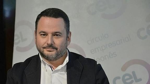 José Ángel Crego.