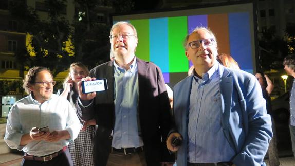 El PP de León da el pistoletazo de salida a la carrera electoral a ritmo de merengue. 