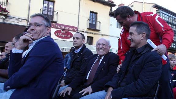 El balonmano nacional premia la pasión leonesa