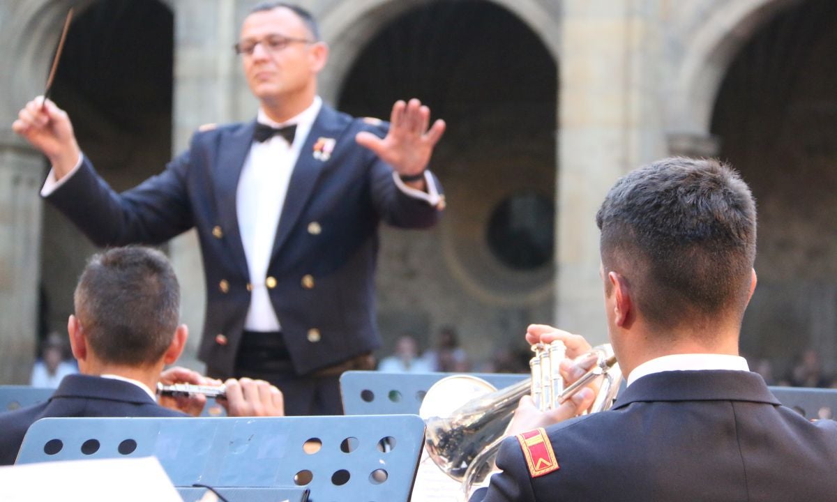 La Academia Básica del Aire ofreció este espectáculo.