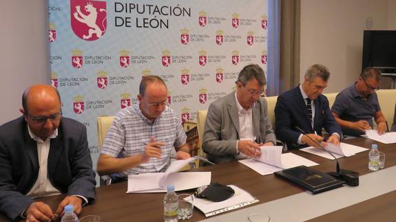 Diputación, Fele, CCOO y UGT sientan las bases del Consejo provincial del Diálogo Social