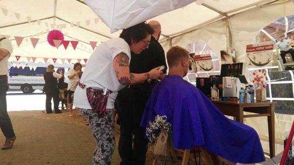 Uno de los puestos de la jornada, en pleno movimiento.