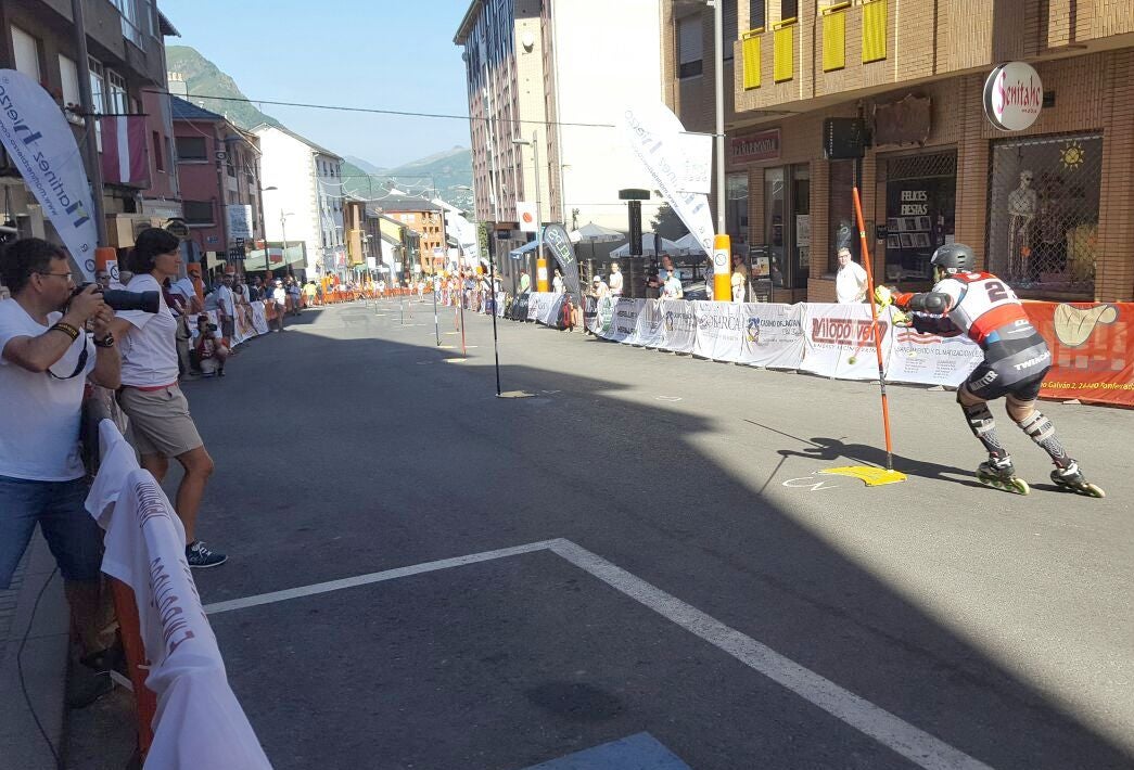 Uno de los roller, en plena competición.