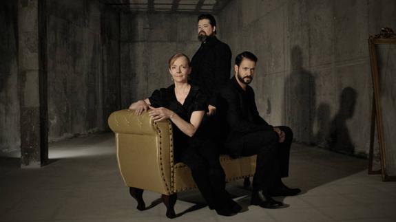 Chico García, Ana Fernández y Jesús Luque protagonizan 'Clytemnestra una mujer'.