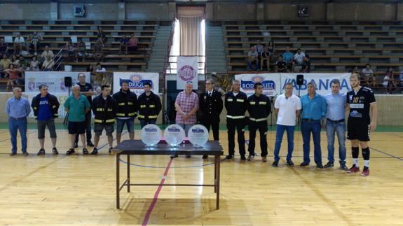 Partido homenaje a los bomberos de Embutidos Rodríguez.