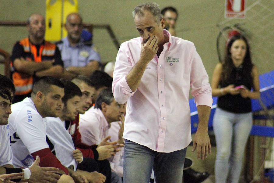 El técnico marista, satisfecho por la aportación de todos los jugadores.