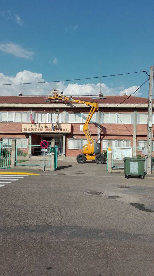 Obras en el colegio de Veguellina.