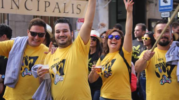 La Peña Matasiete en el desfile.