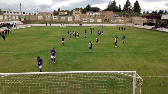 Imagen del partido entre La Bañeza y el Unionistas.