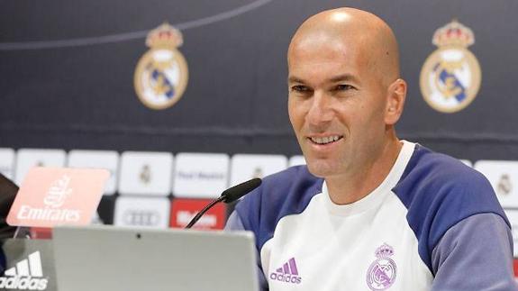 Zinedine Zidane durante la rueda de prensa.