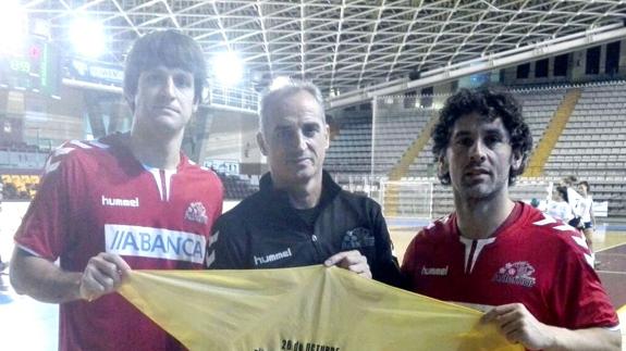 Carou, Guijosa y Juanín con el pañuelo.