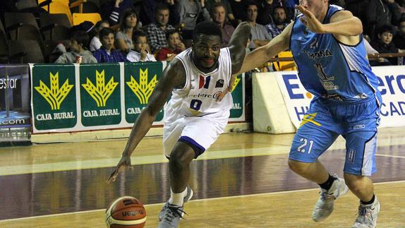 Mbamalu fue el mejor de los leoneses.