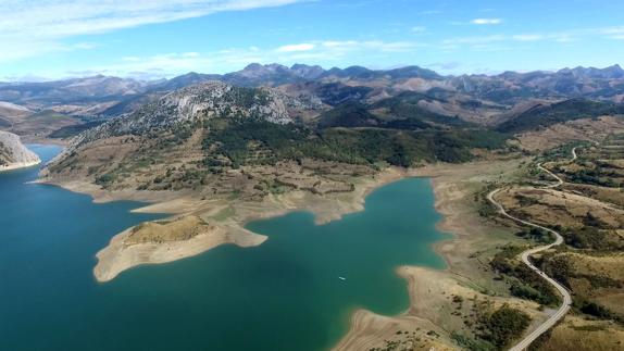 Embalse del Porma.