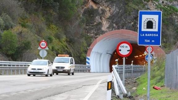 La carretera N-120 une actualmente Ponferrada con Orense. 