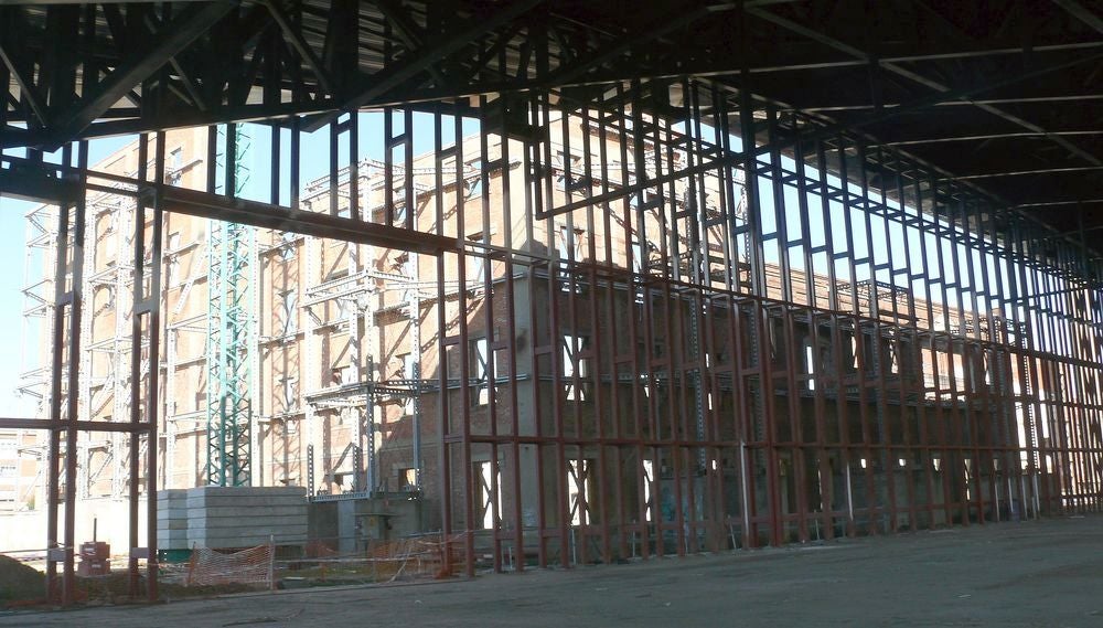 Imagen de la estructura del Palacio de Congresos vista desde el Palacio de Exposiciones.