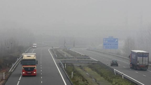 La niebla es visible en varias zonas de la provincia.