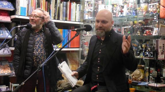Tito Lesende, durante la presentación del libro.