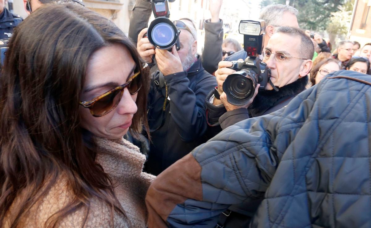 Raquel Gago, tras escuchar la sentencia en la Audiencia Provincial.