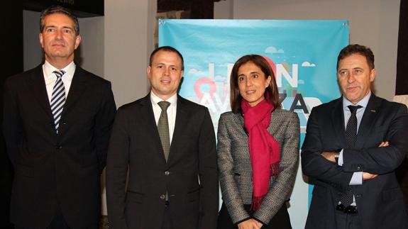 Imagen de los ponentes del foro 'León Avanza'.