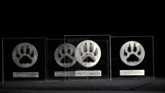 Imagen de los cuatro premios que serán entregados en la gala.