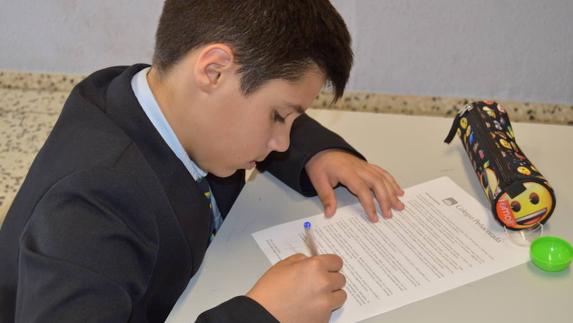 Los alumnos de Peñacorada han firmado un acuerdo de comportamiento e identificación con el ideario del colegio.