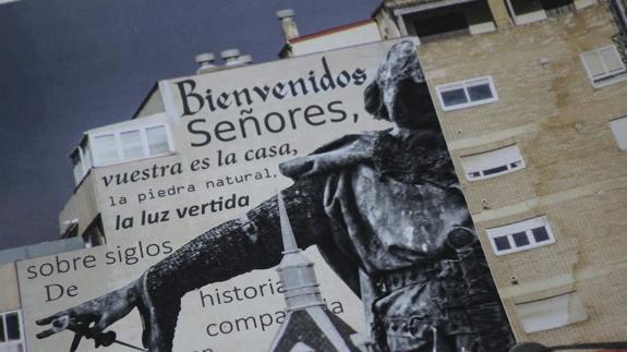 Parte del mural que dará la bienvenida a León.