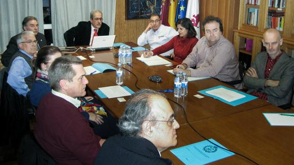 Reunión de colegios profesionales en defensa de la Plataforma Torneros. 